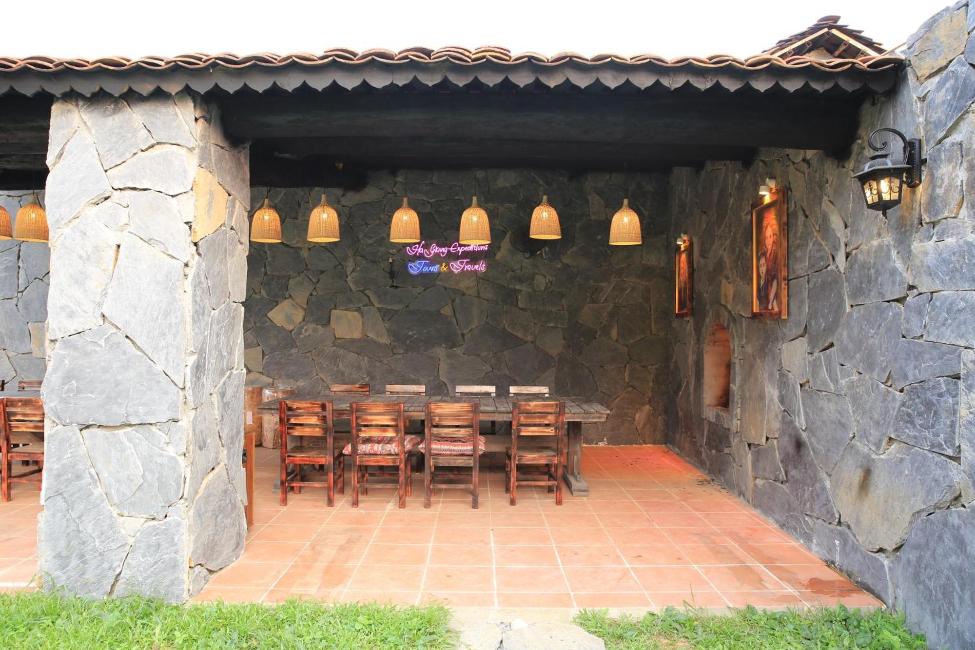 Ha Giang Eco Stone House - Tours & Rental Motorbike 외부 사진